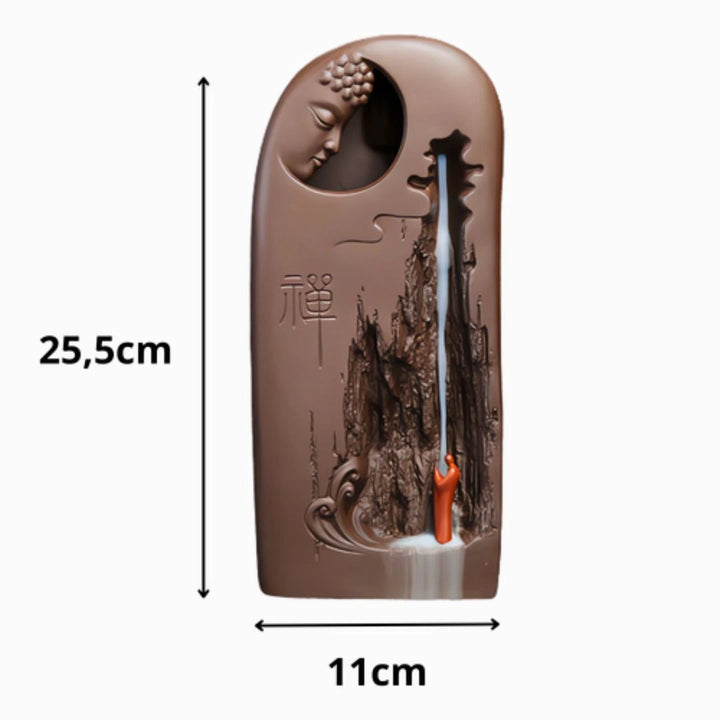 Imagem mostrando as dimensões do Incensário Cascata Montanha de Buda: altura de 25,5 cm e largura de 11 cm, ideal para qualquer espaço decorativo.